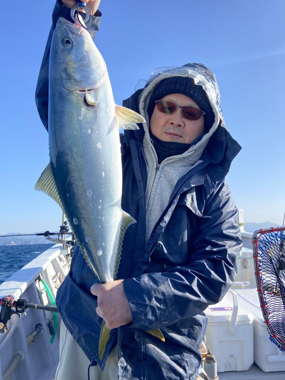 和歌山 白浜 釣り船 遊漁船 船釣り アジ便〜落とし込み ヒラアジ ヒラメ メジロ | 第八けいと丸